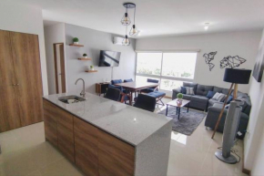 Escenia Comfort, 9th floor apt with awesome views!